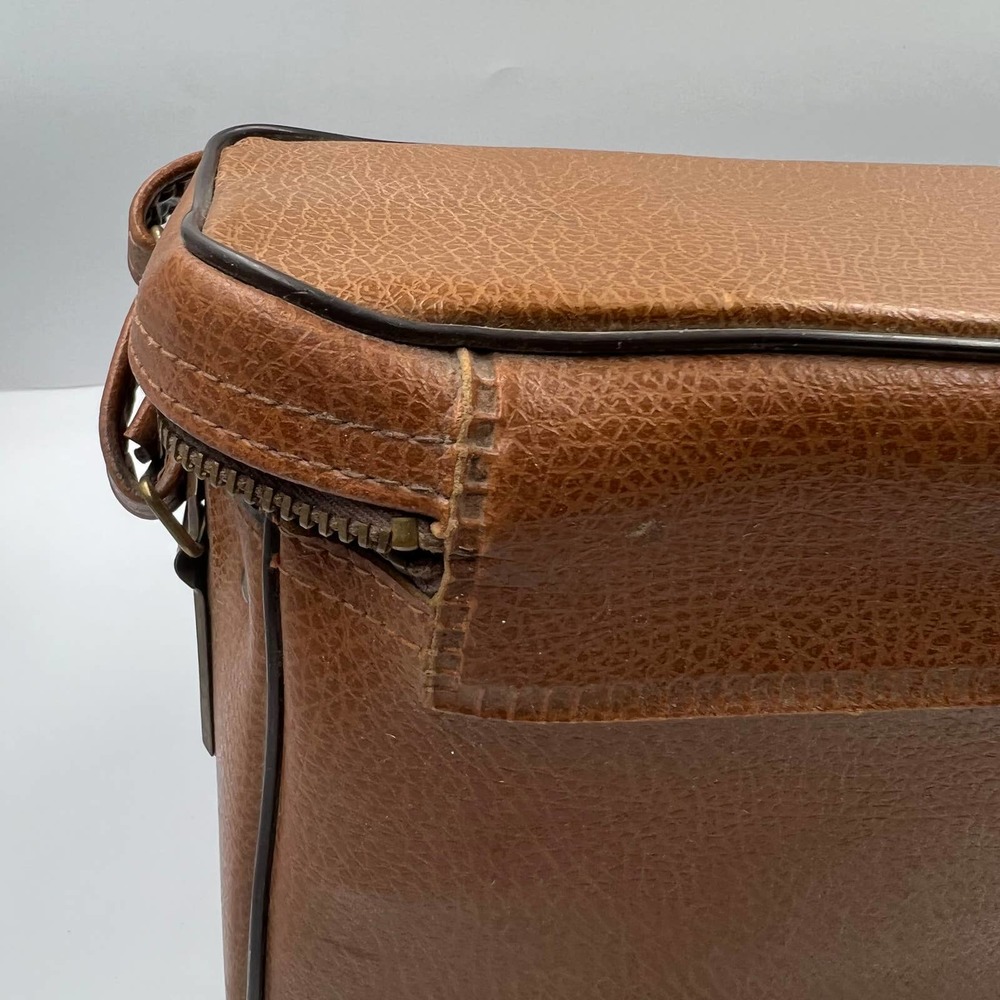 Vintage 1970's Camera Bag Faux Leather Tan Shoulder Strap Zippered‎ Padded - Picture 10 of 16